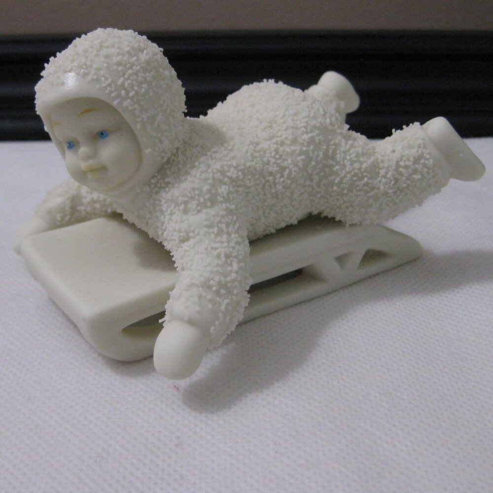 Vintage Dept 56 Snowbabies Winter Tales "HOLD ON TIGHT" On Sled Retired